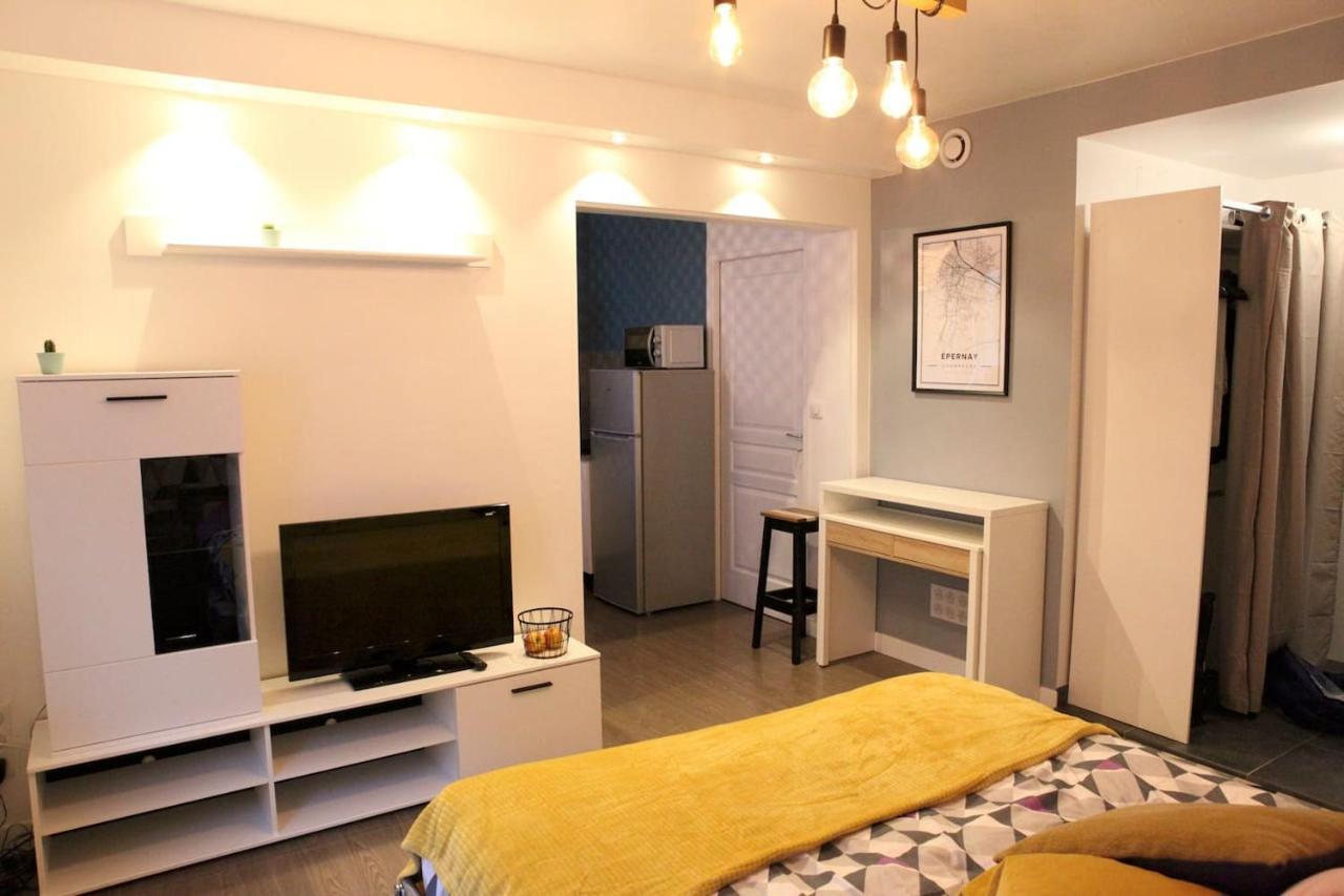 Studio Hyper Centre Ville Epernay - Champagne Eksteriør billede
